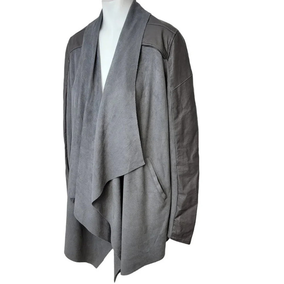 Blank NYC Womens Faux  Suede/Leather Drape Front Jacket Cardigan Size XS Gray - Picture 9 of 9